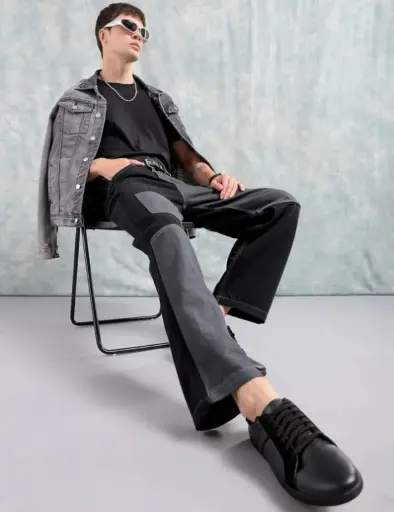 STRAIGHT FIT 2 SHADES JEANS
