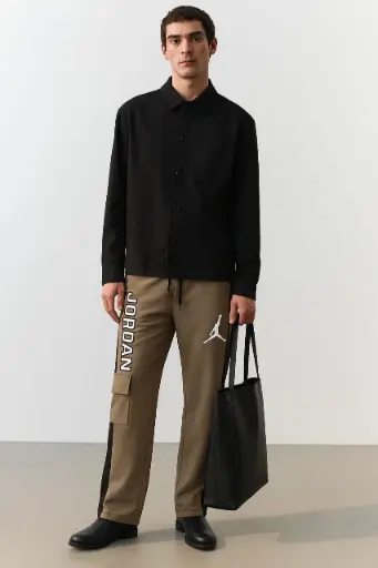 STRAIGHT FIT CARGO TROUSER